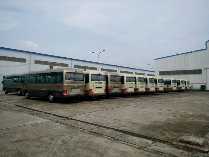 Bãi thành phẩm xe county đồng vàng